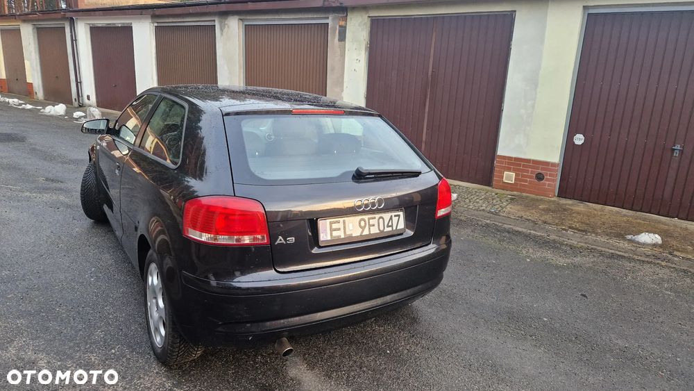 Audi A3 3-drzwiowe 1.6 Ambiente - 10