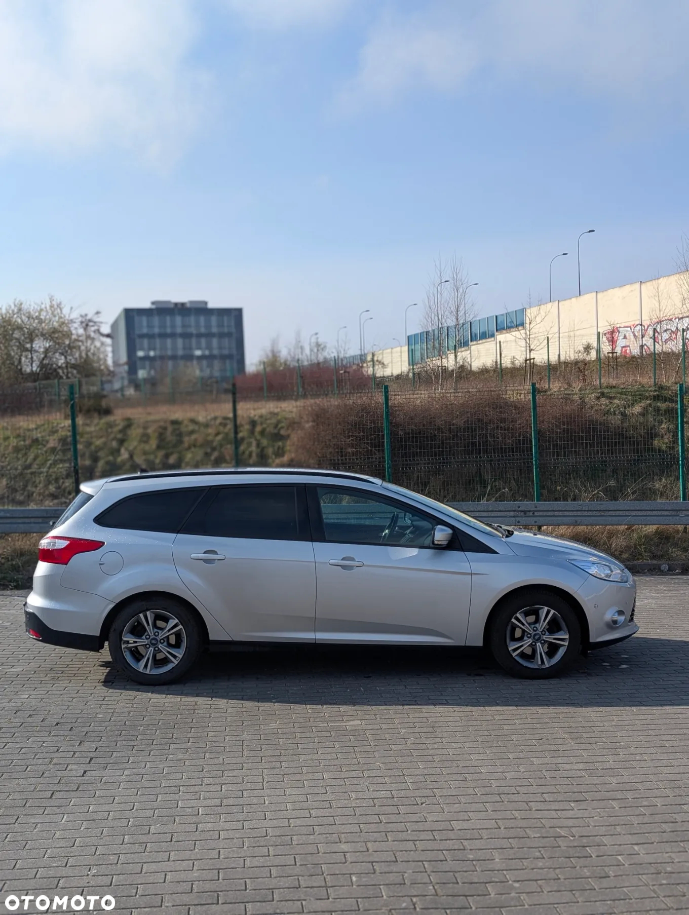 Ford Focus 1.0 EcoBoost Start-Stopp-System TITANIUM - 4