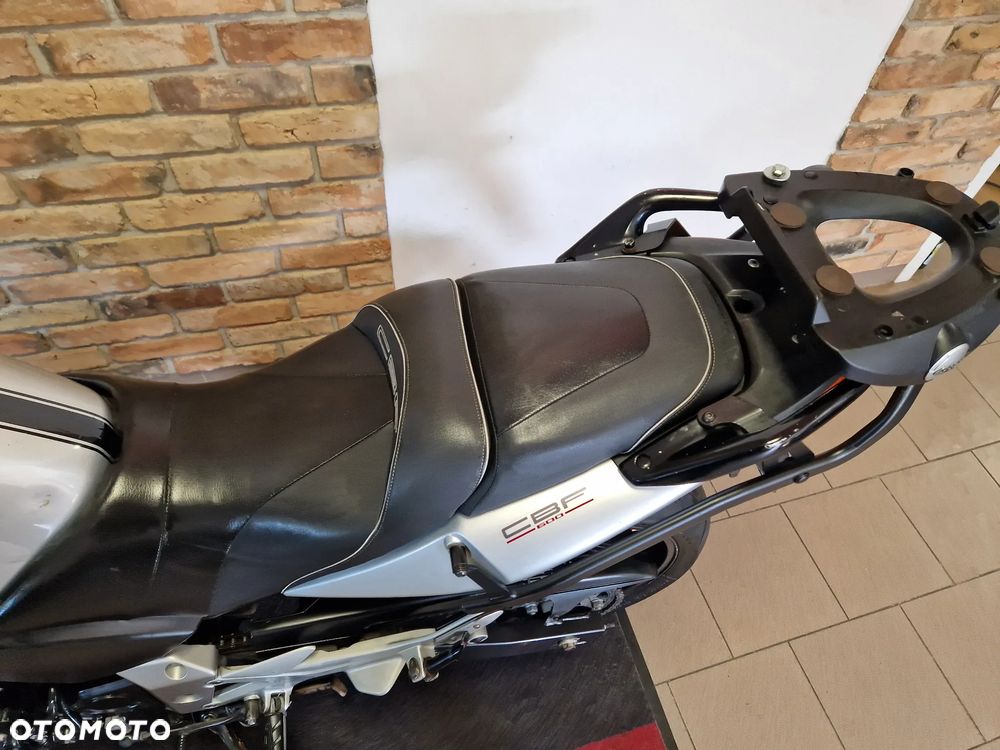 Honda CBF - 14