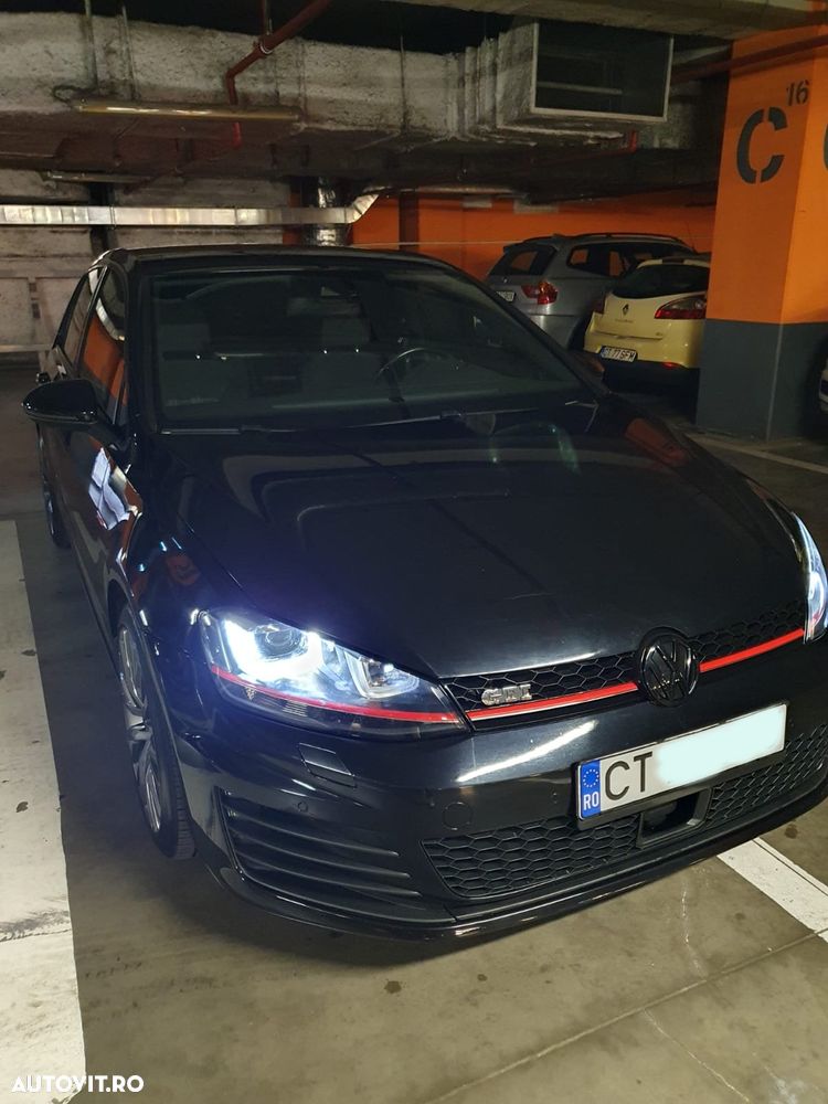 Volkswagen Golf GTI BlueMotion Technology DSG - 10