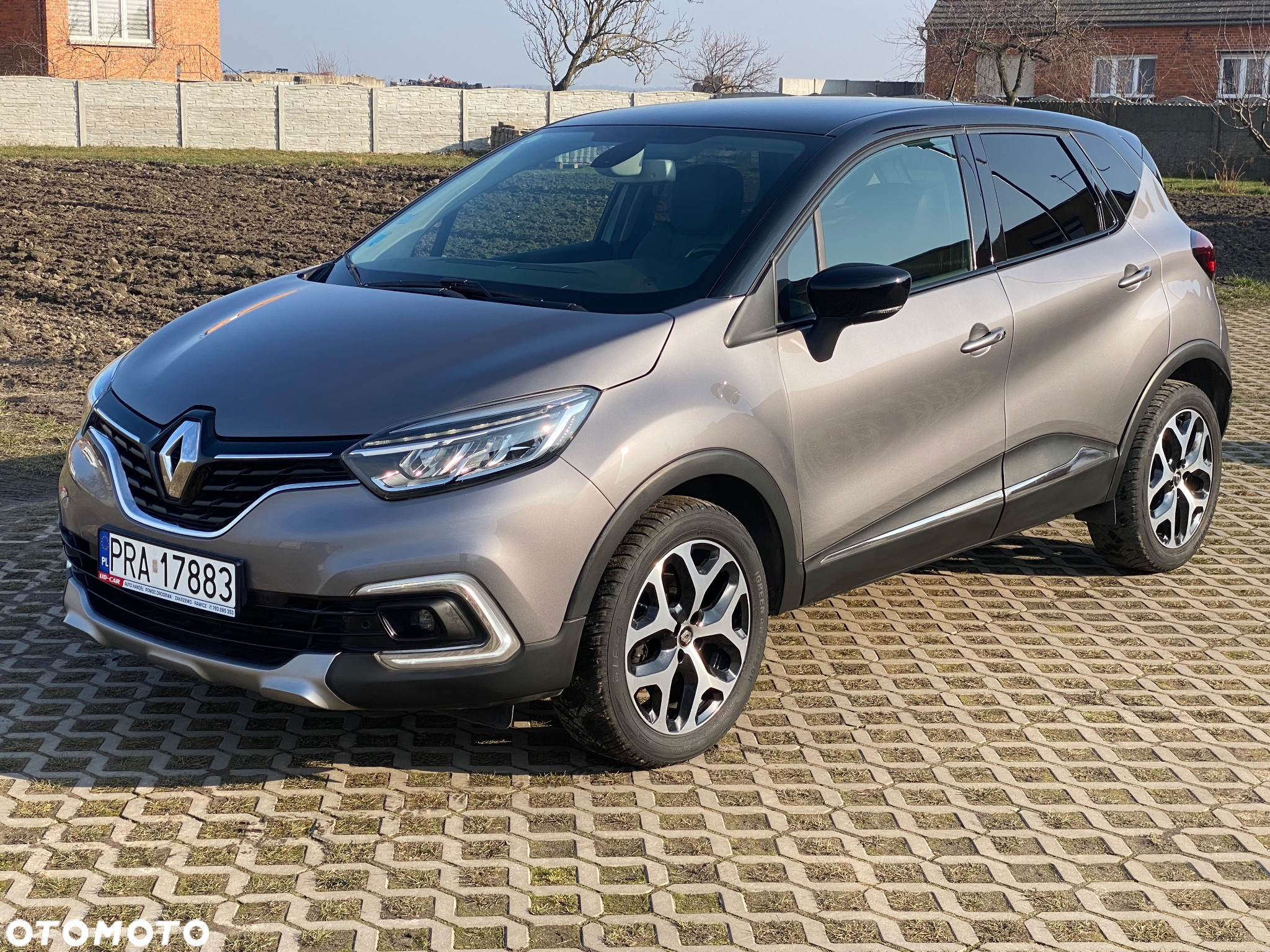 Renault Captur 1.5 dCi Energy Intens - 2