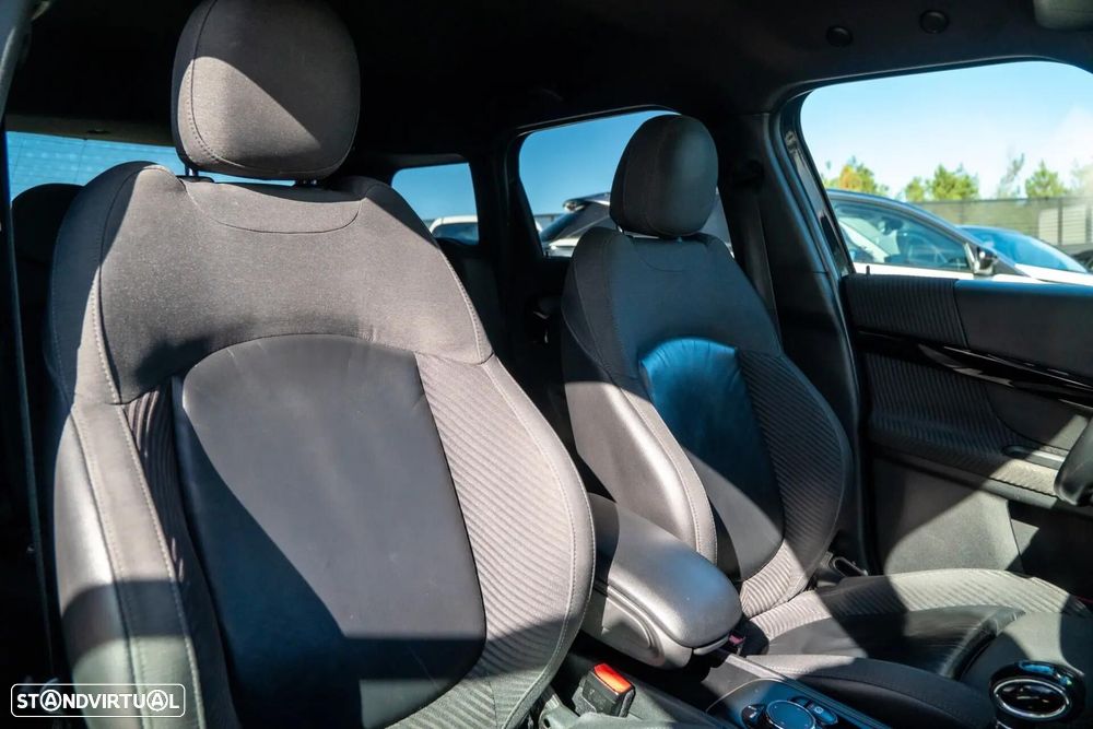 MINI Countryman Cooper SE ALL4 Auto - 25