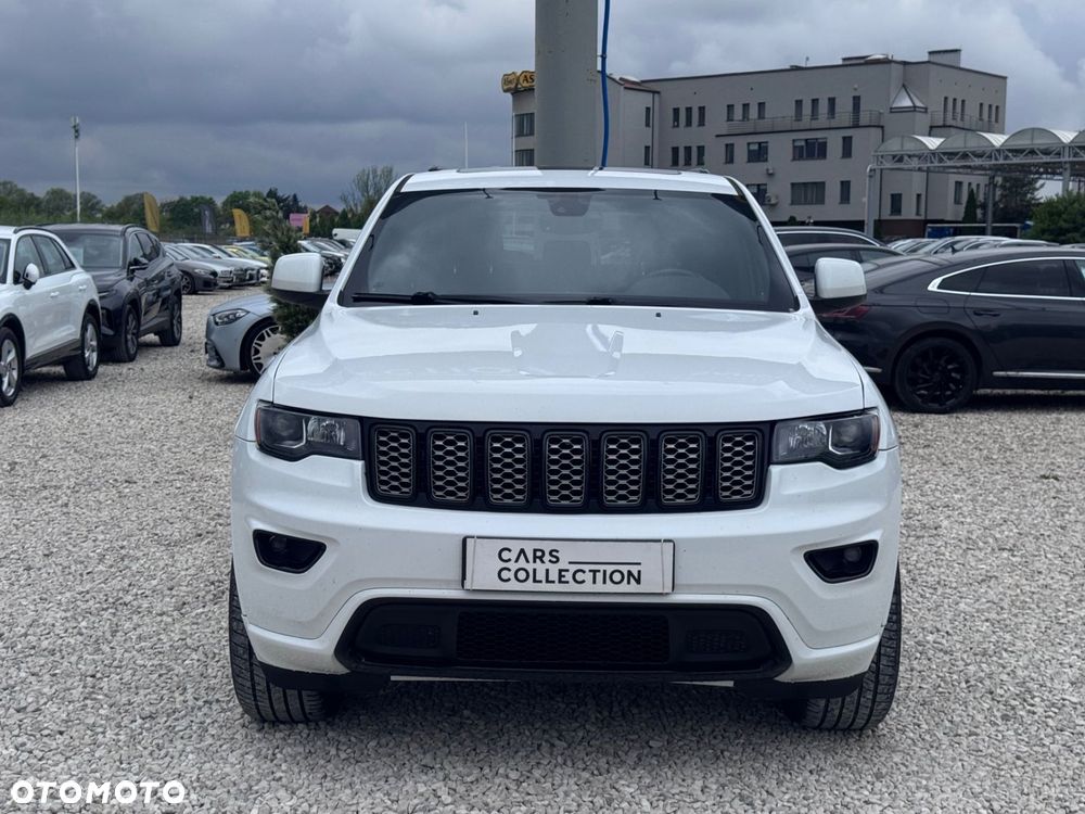 Jeep Grand Cherokee - 10