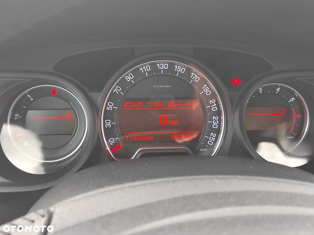 Citroën C5 2.0 16V Confort - 23