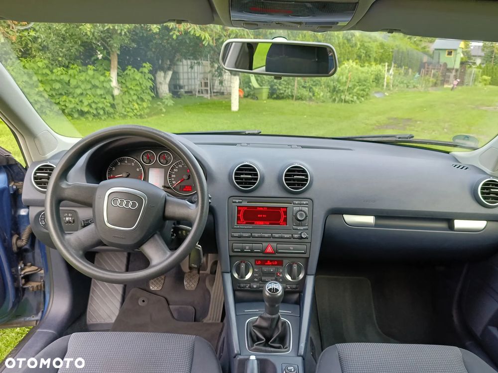 Audi A3 3-drzwiowe 1.6 Ambiente - 7