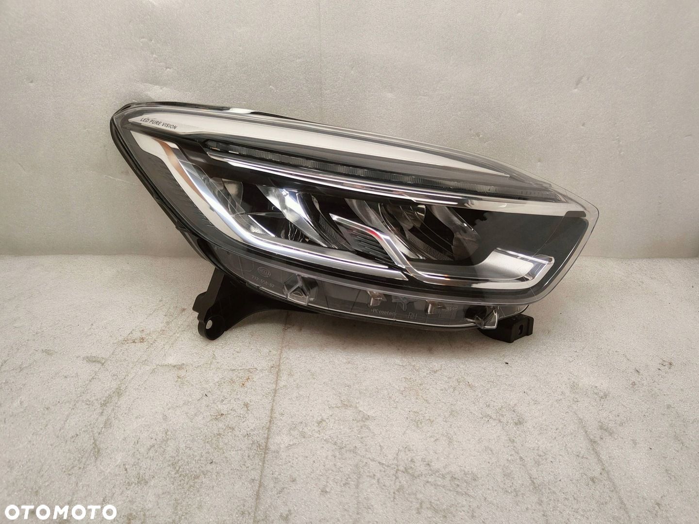 Renault Captur I LIFT FULL LED Przód strona prawa 260107244R - 1