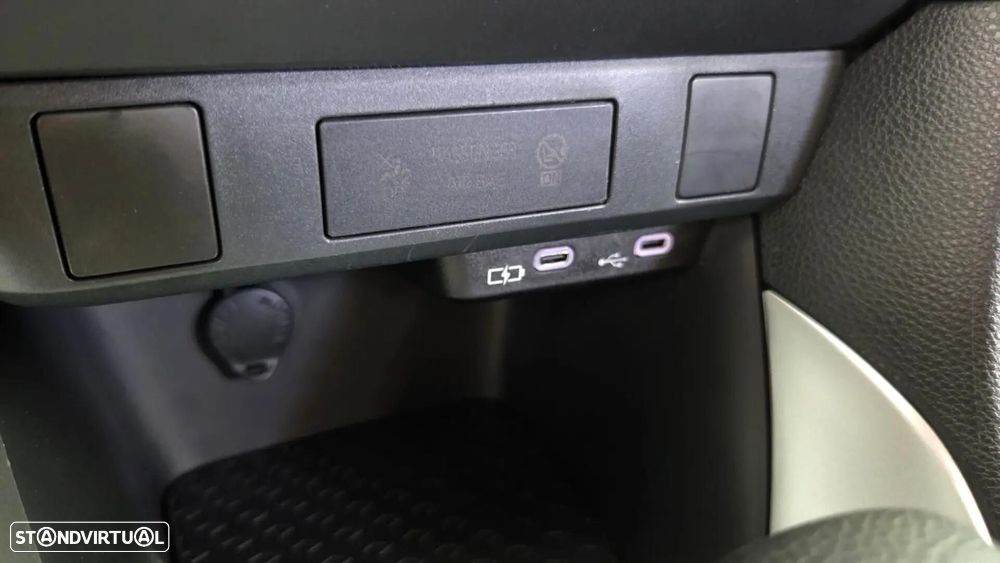 Toyota Yaris 1.5 HDF Comfort Plus - 29