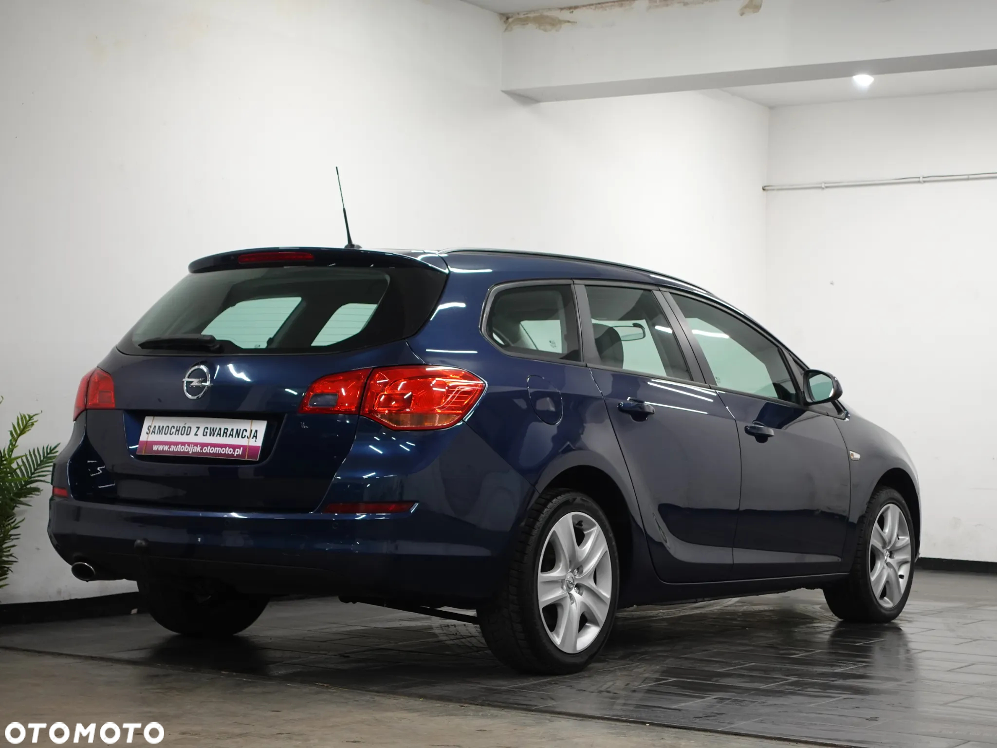 Opel Astra 2.0 CDTI DPF Edition - 9