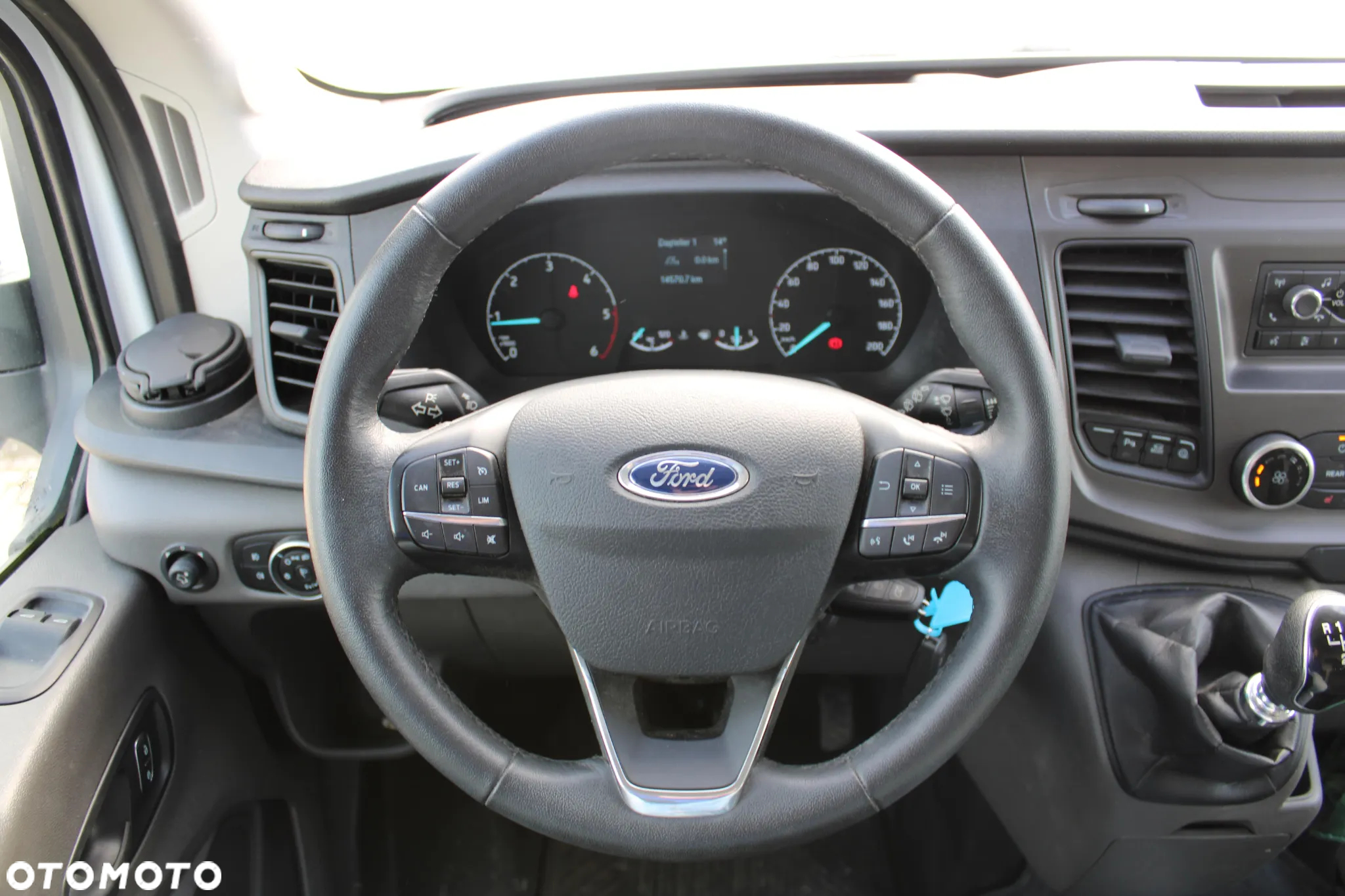 Ford Transit Trend - 16