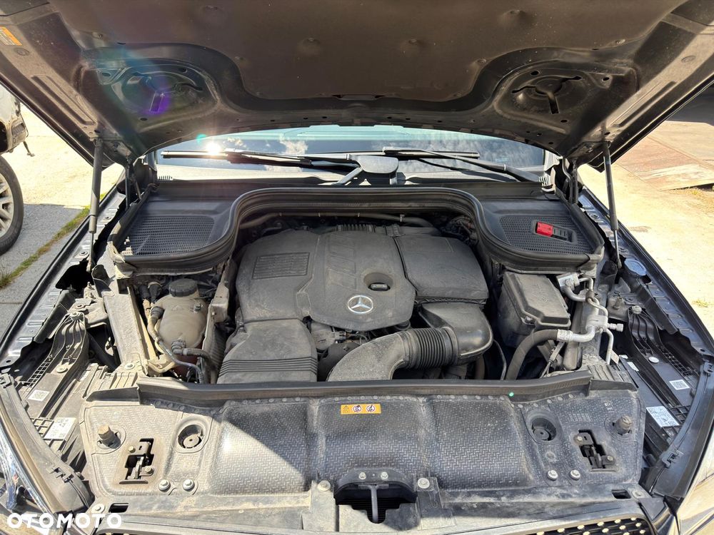 Mercedes-Benz GLE 300 d 4-Matic - 24