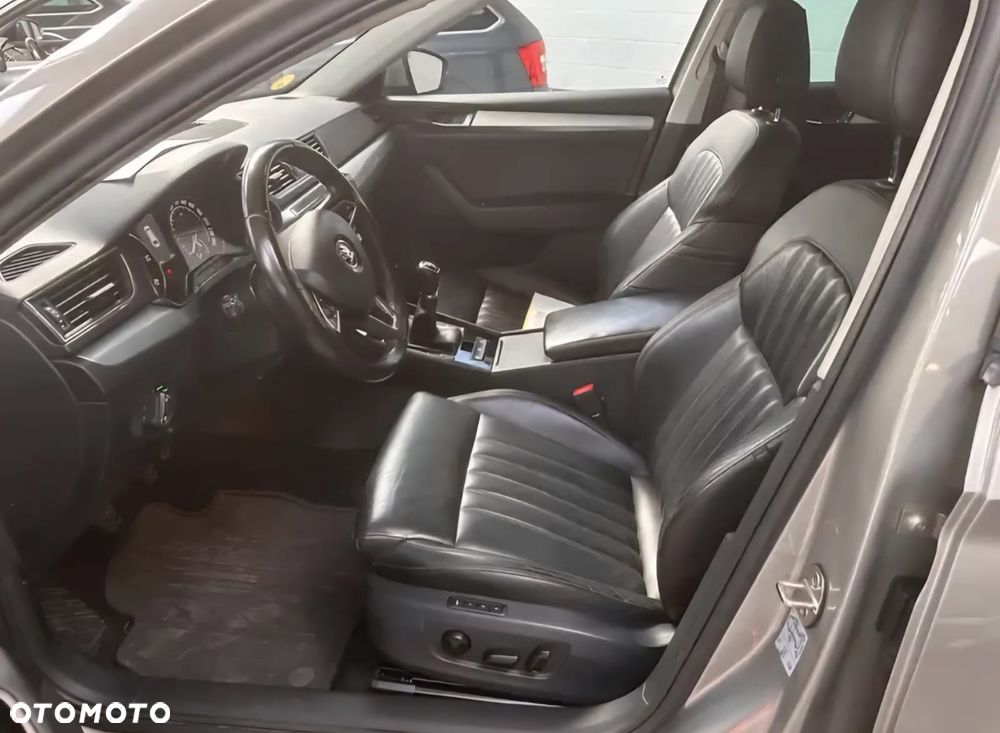 Skoda Superb 1.6 TDI Style - 9