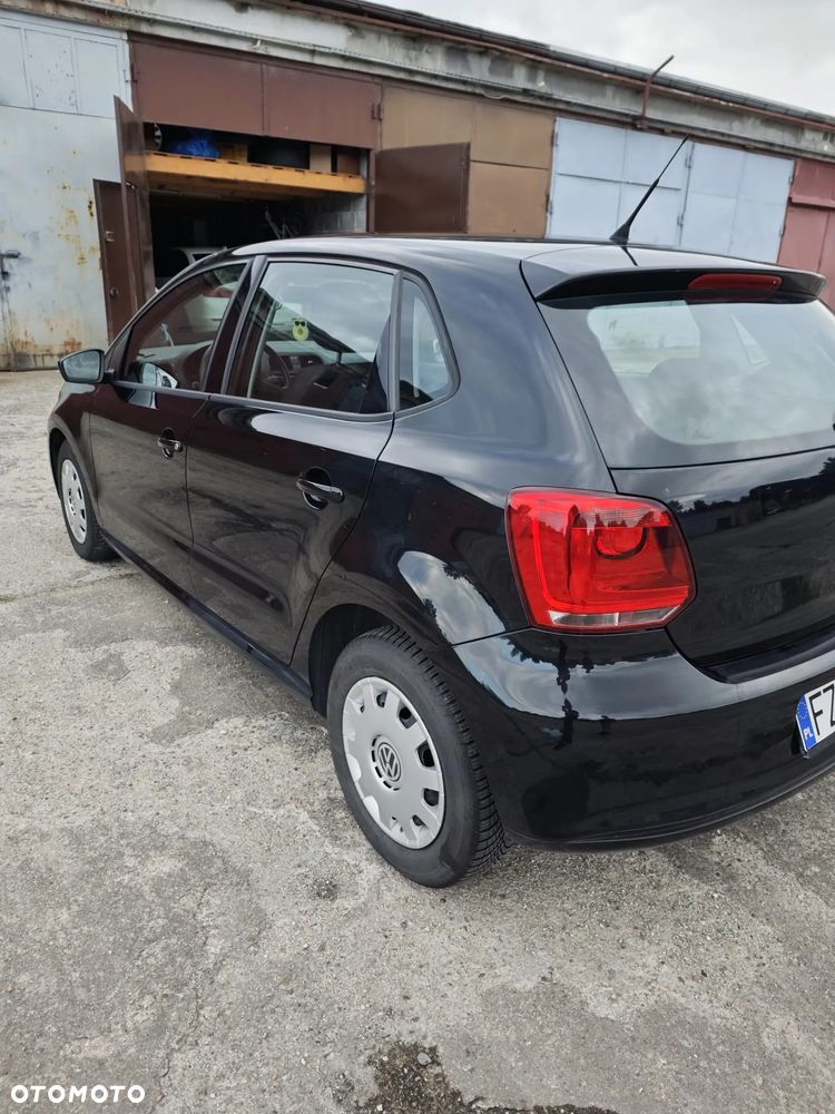 Volkswagen Polo - 2