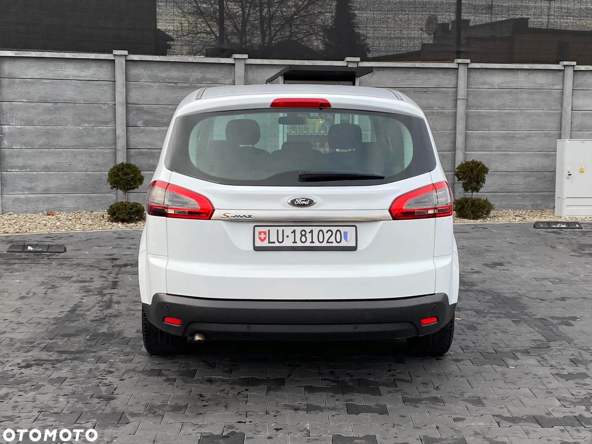 Ford S-Max - 10