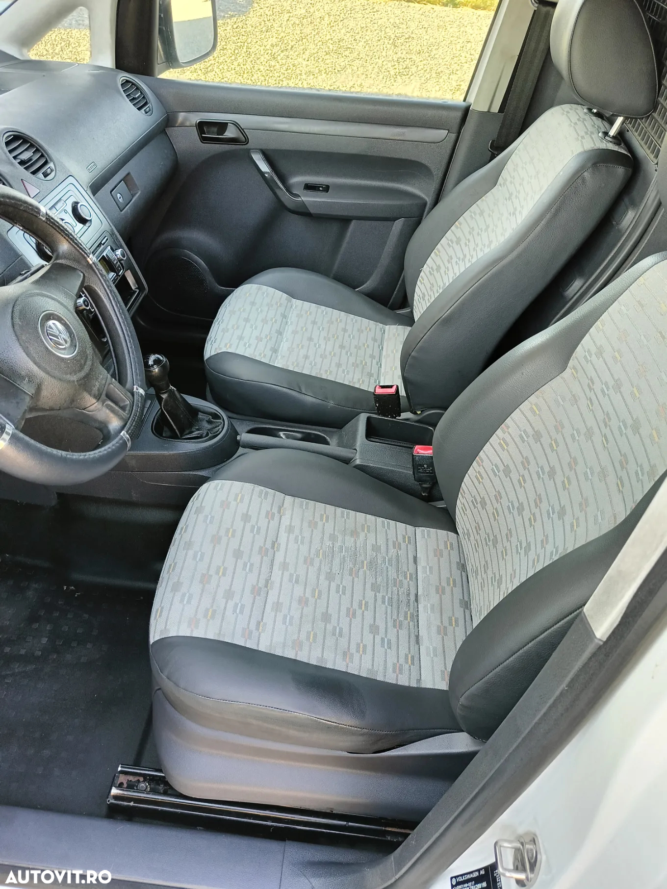Volkswagen Caddy - 10