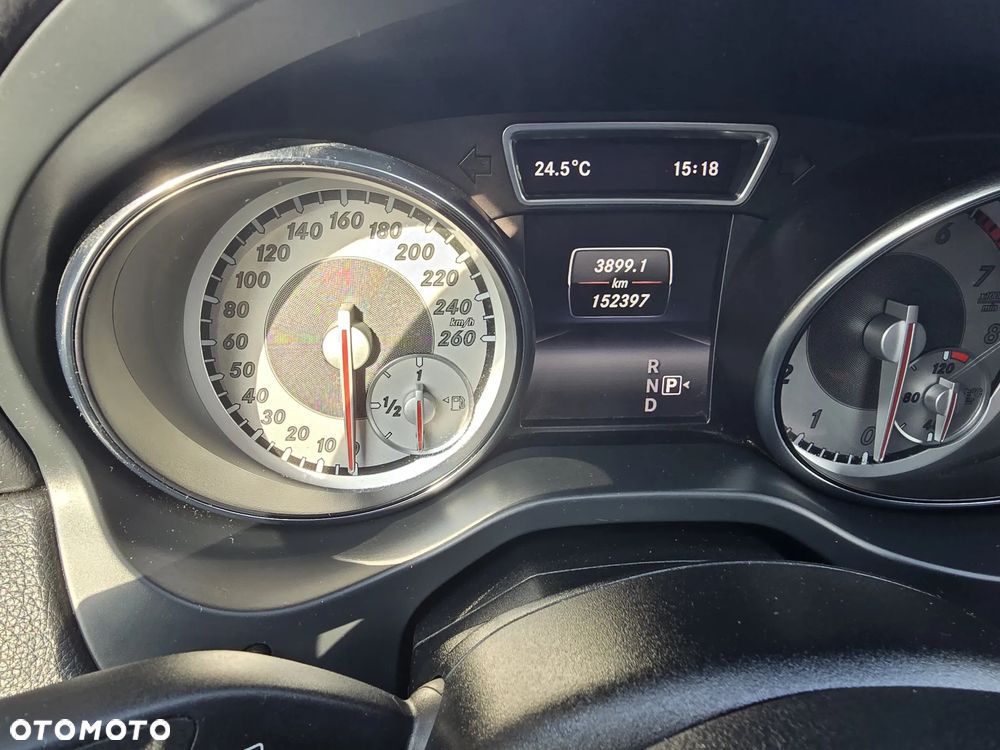 Mercedes-Benz CLA - 11