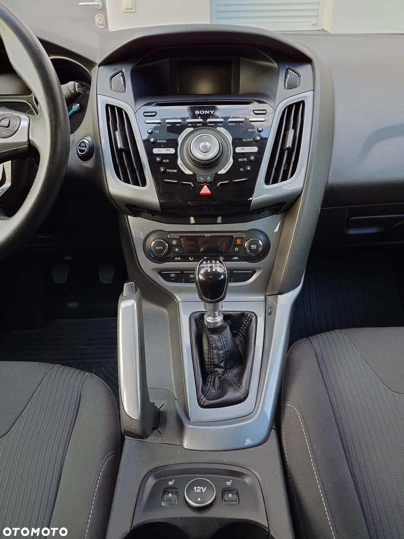 Ford Focus 1.6 EcoBoost Titanium - 11