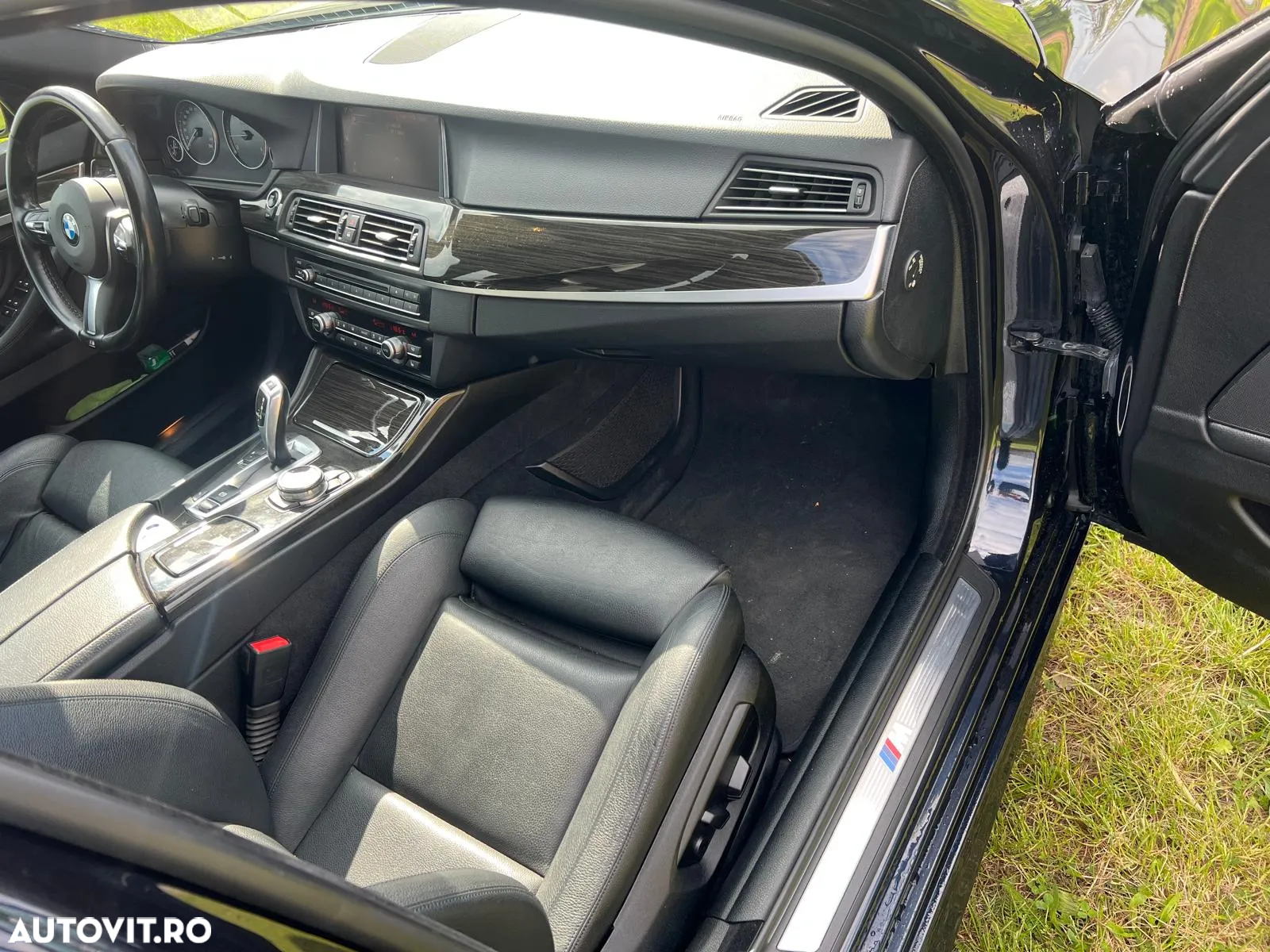 BMW Seria 5 520d xDrive AT - 9