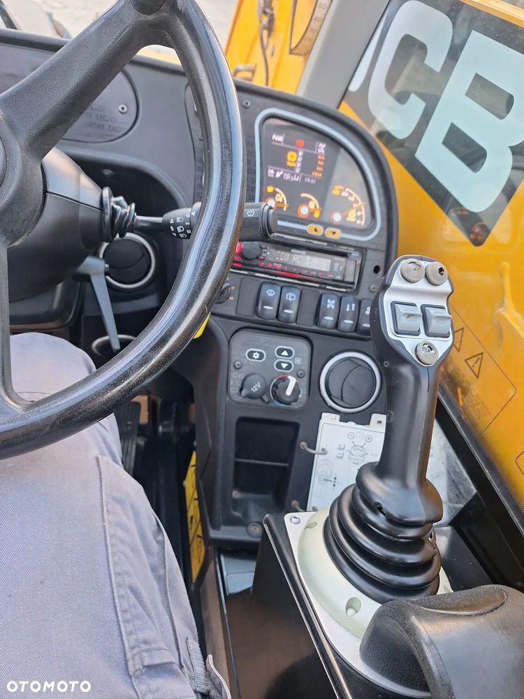 JCB 536-70 Agri Super LP - 5