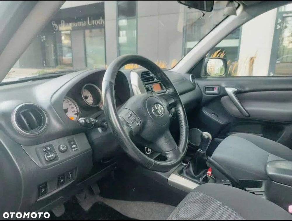 Toyota RAV4 2.0 D-4D Sol - 8