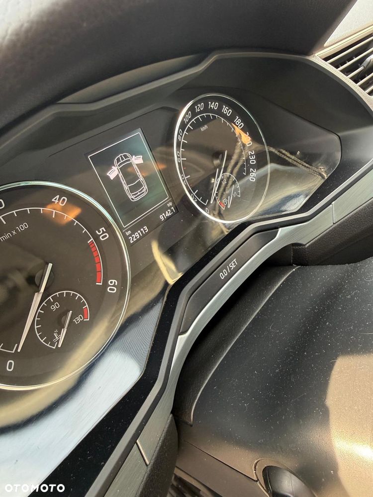 Skoda Superb - 17