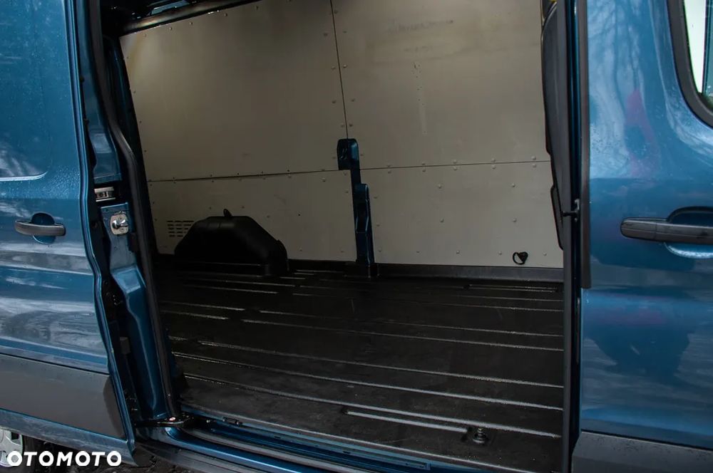 Ford Transit L2H2 - 24