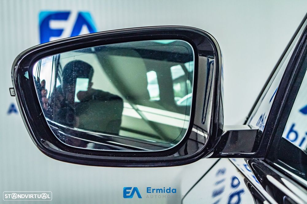 BMW 530 e Pack Desportivo M - 14