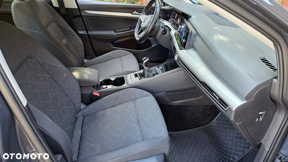 Volkswagen Golf - 16