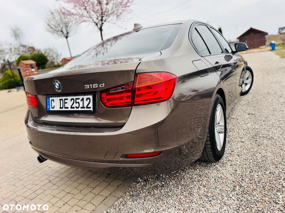 BMW Seria 3 316d DPF Edition Exclusive - 23
