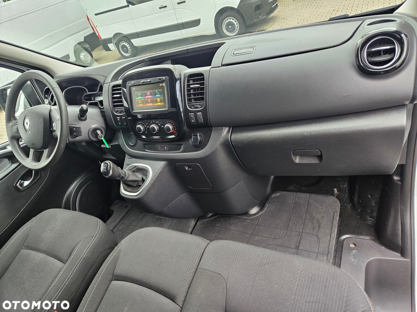 Renault Trafic L2H1 *84900zł NETTO* Brygadówka 6 osób 2.0dCi/120KM - 29