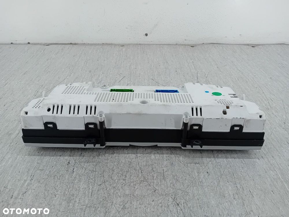 LICZNIK PORSCHE CAYENNE S 4.5 V8 - 2