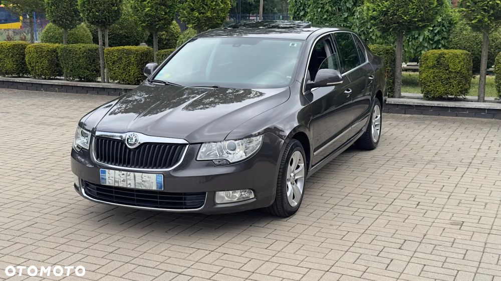 Skoda Superb 2.0 TDI Exclusive - 17