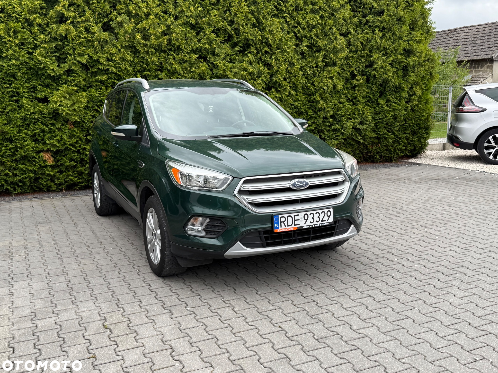Ford Kuga - 2