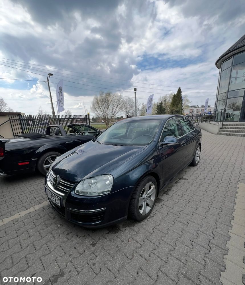 Volkswagen Jetta 1.6 Comfortline - 2