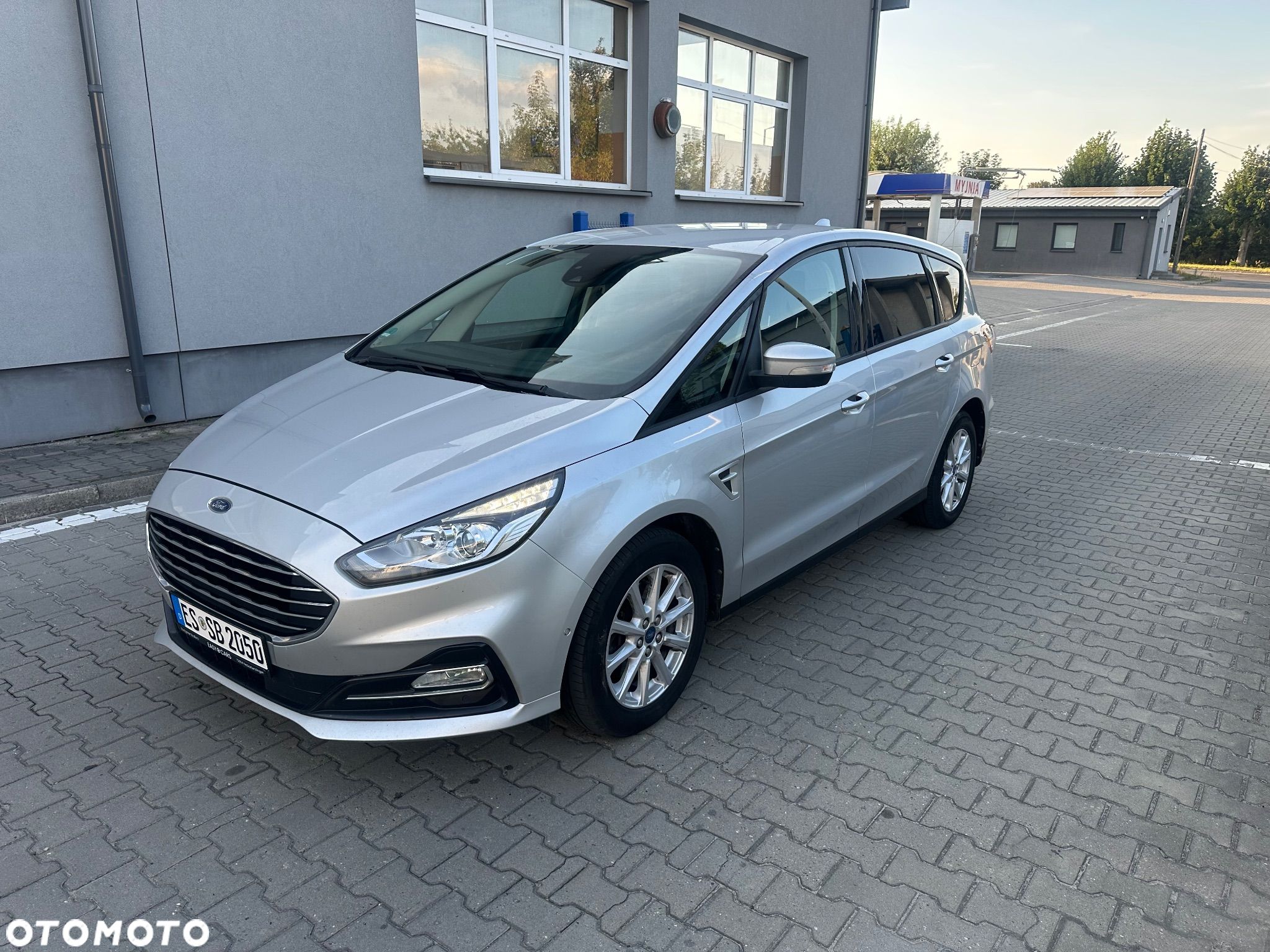 Ford S-Max 2.0 EcoBlue Titanium - 1