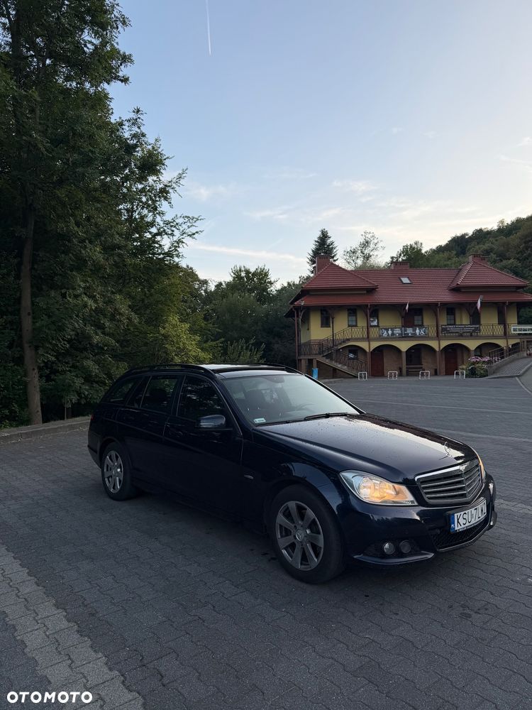 Mercedes-Benz Klasa C 200 CDI DPF Automatik BlueEFFICIENCY Avantgarde - 3
