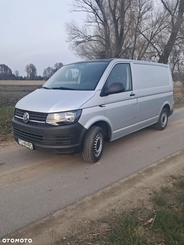 Volkswagen Transporter - 1