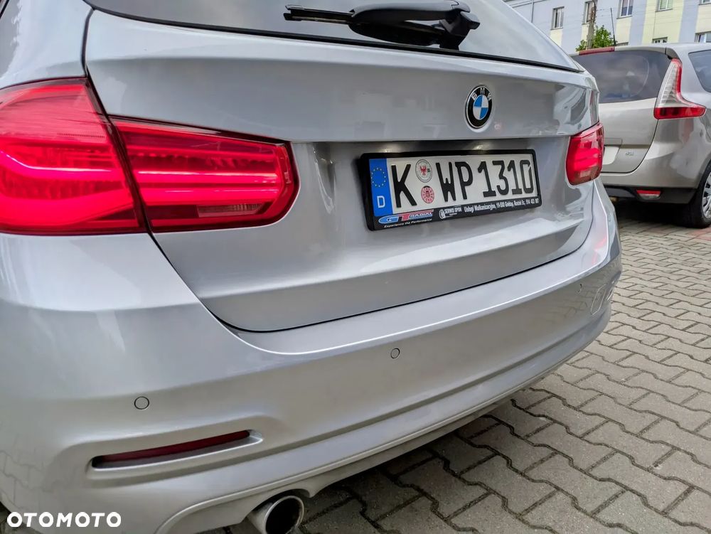 BMW Seria 3 318d - 16