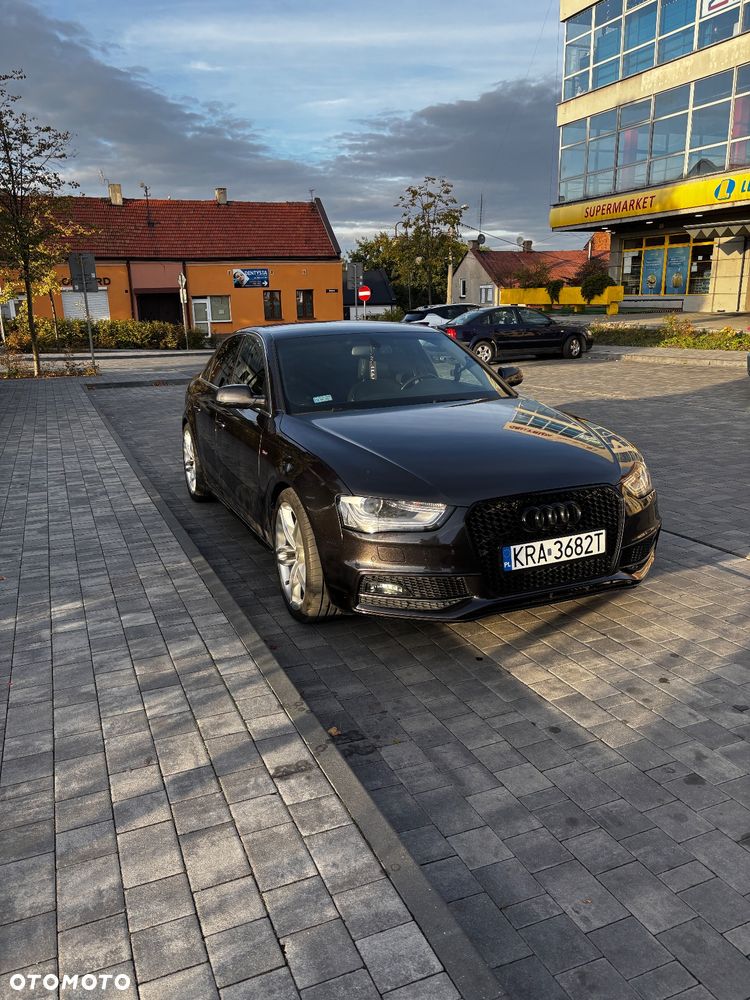 Audi A4 - 1