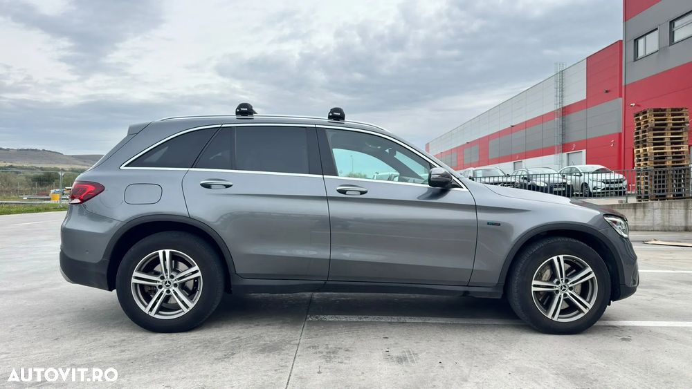 Mercedes-Benz GLC 300 4Matic 9G-TRONIC Exclusive - 34