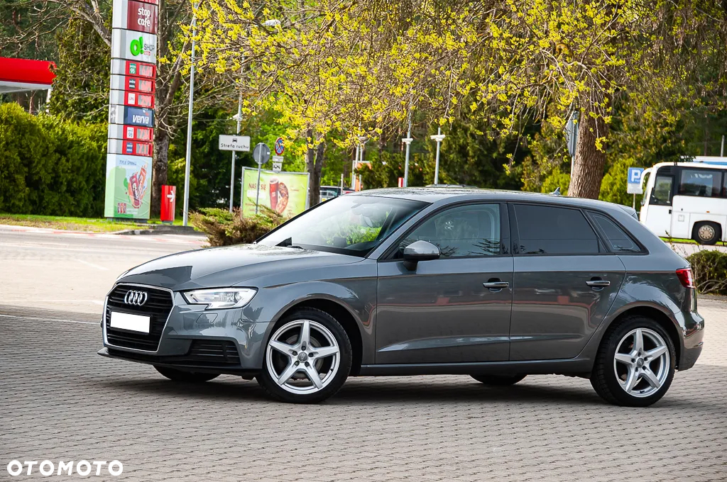 Audi A3 1.6 TDI Sportback - 13