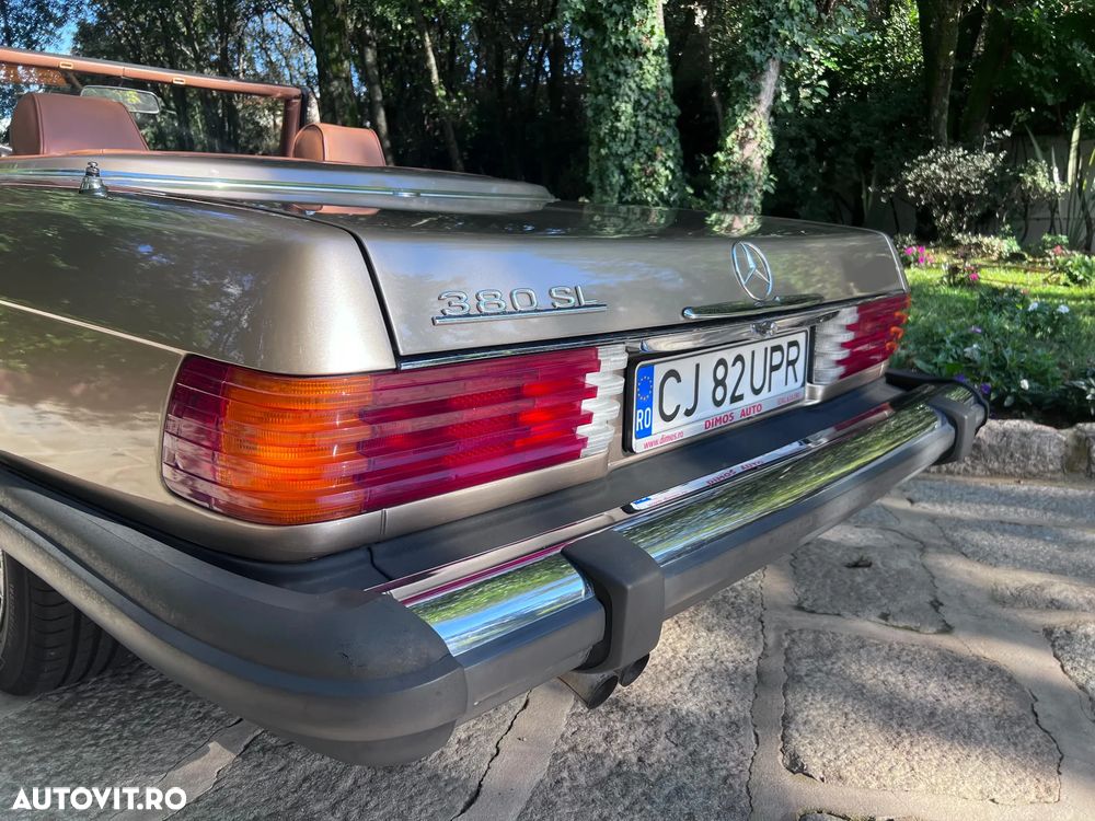 Mercedes-Benz SL - 12