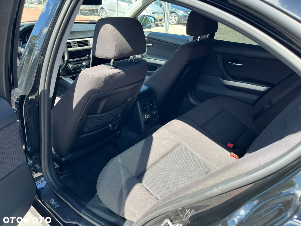 BMW Seria 3 316d - 20
