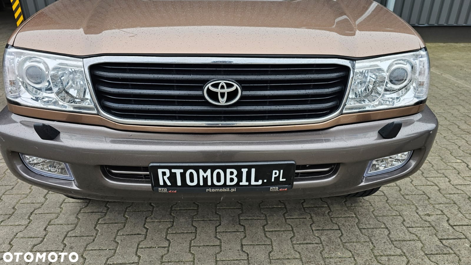 Toyota Land Cruiser 4.7 V8 - 6