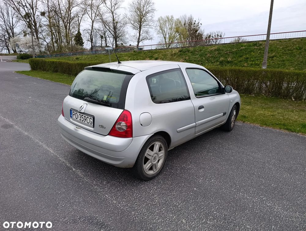 Renault Clio - 6