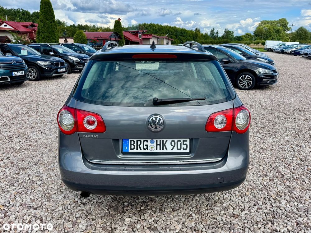 Volkswagen Passat - 13