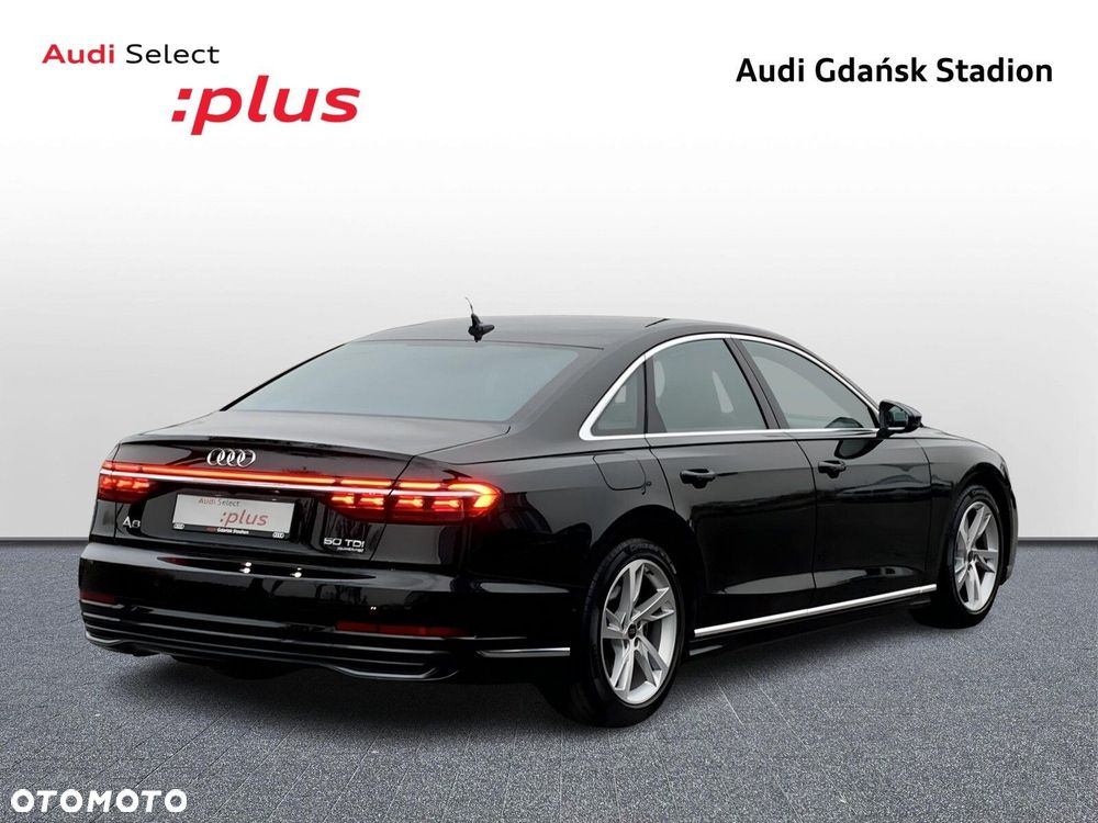 Audi A8 - 6