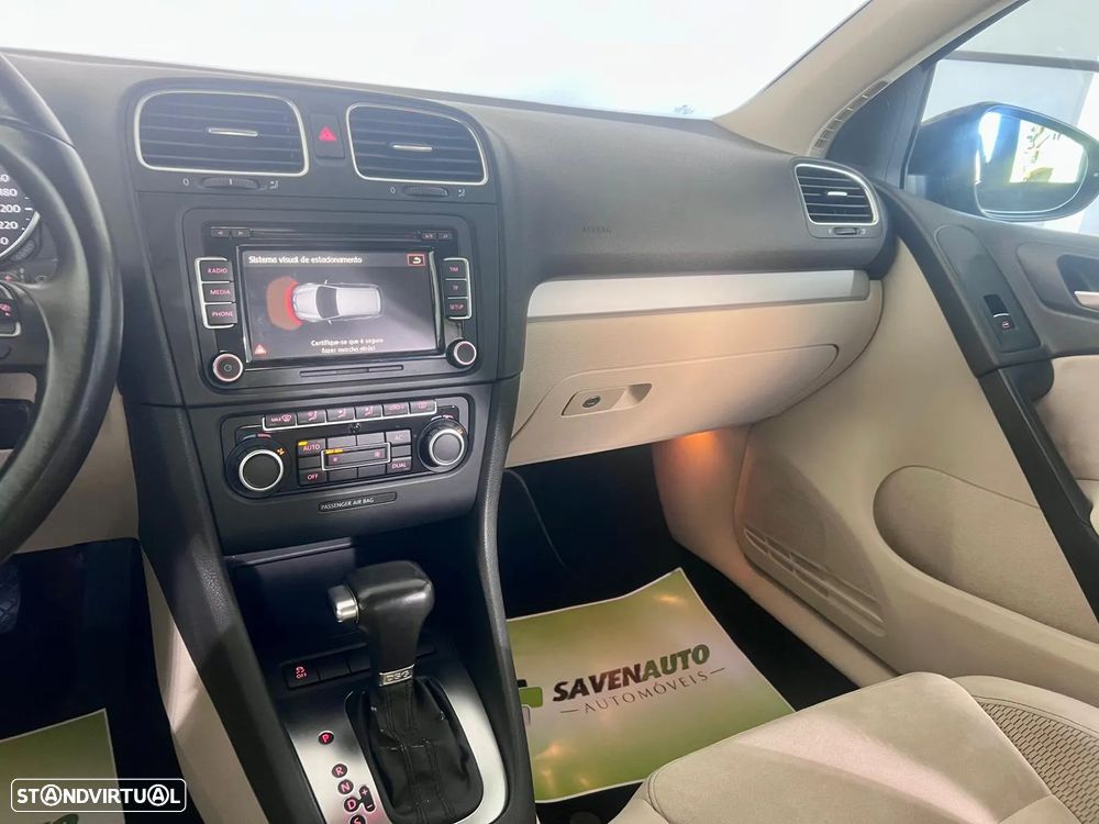 VW Golf 2.0 TDi Confortline DSG - 14