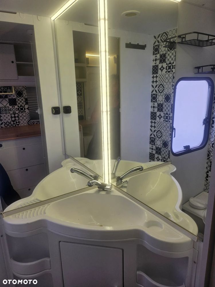 Adria 430DK - 16