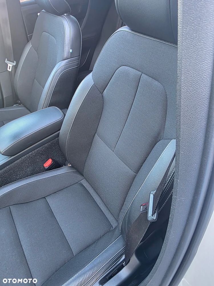 Volvo XC 40 D3 SCR Momentum - 30