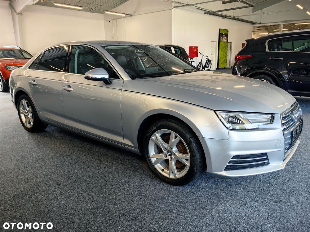 Audi A4 Limousine 2.0 TFSI ultra Sport S tronic - 3